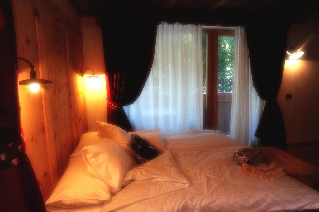 Chalet Alpenrose Bio Wellness Naturhotel Cogolo Eksteriør billede