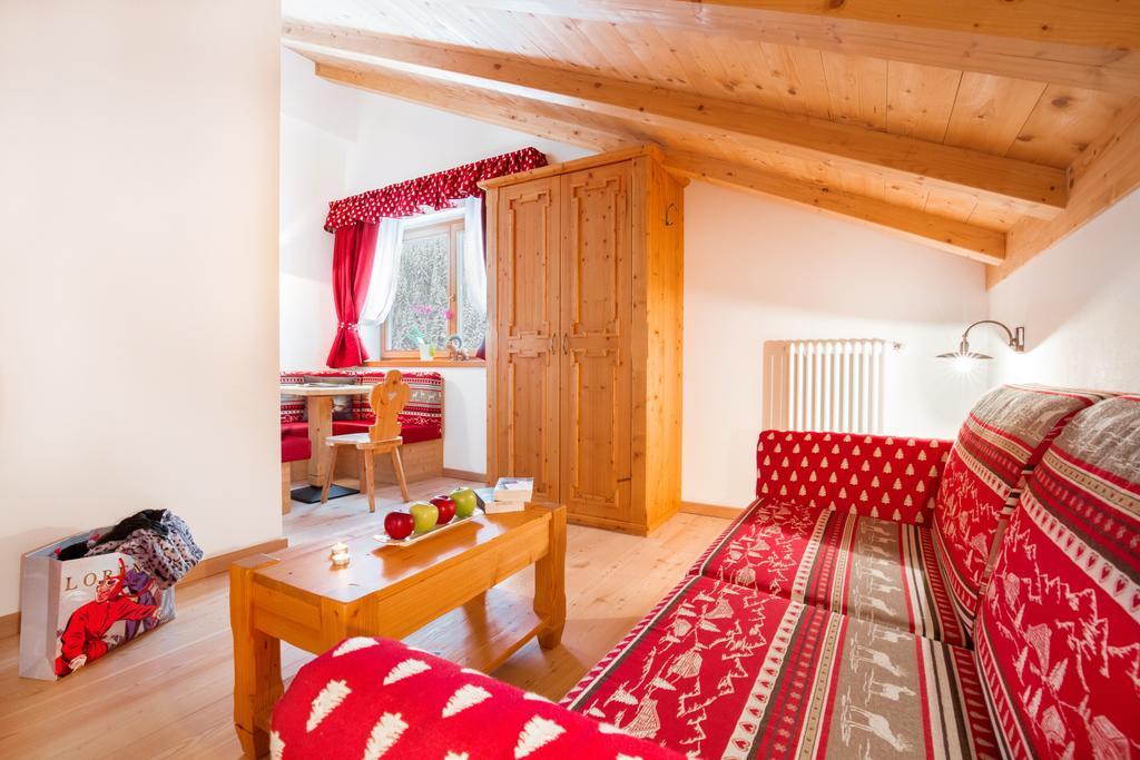 Chalet Alpenrose Bio Wellness Naturhotel Cogolo Eksteriør billede